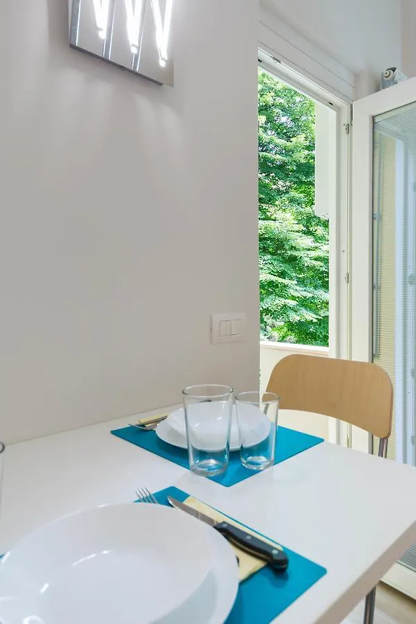 Isola Suite Milan